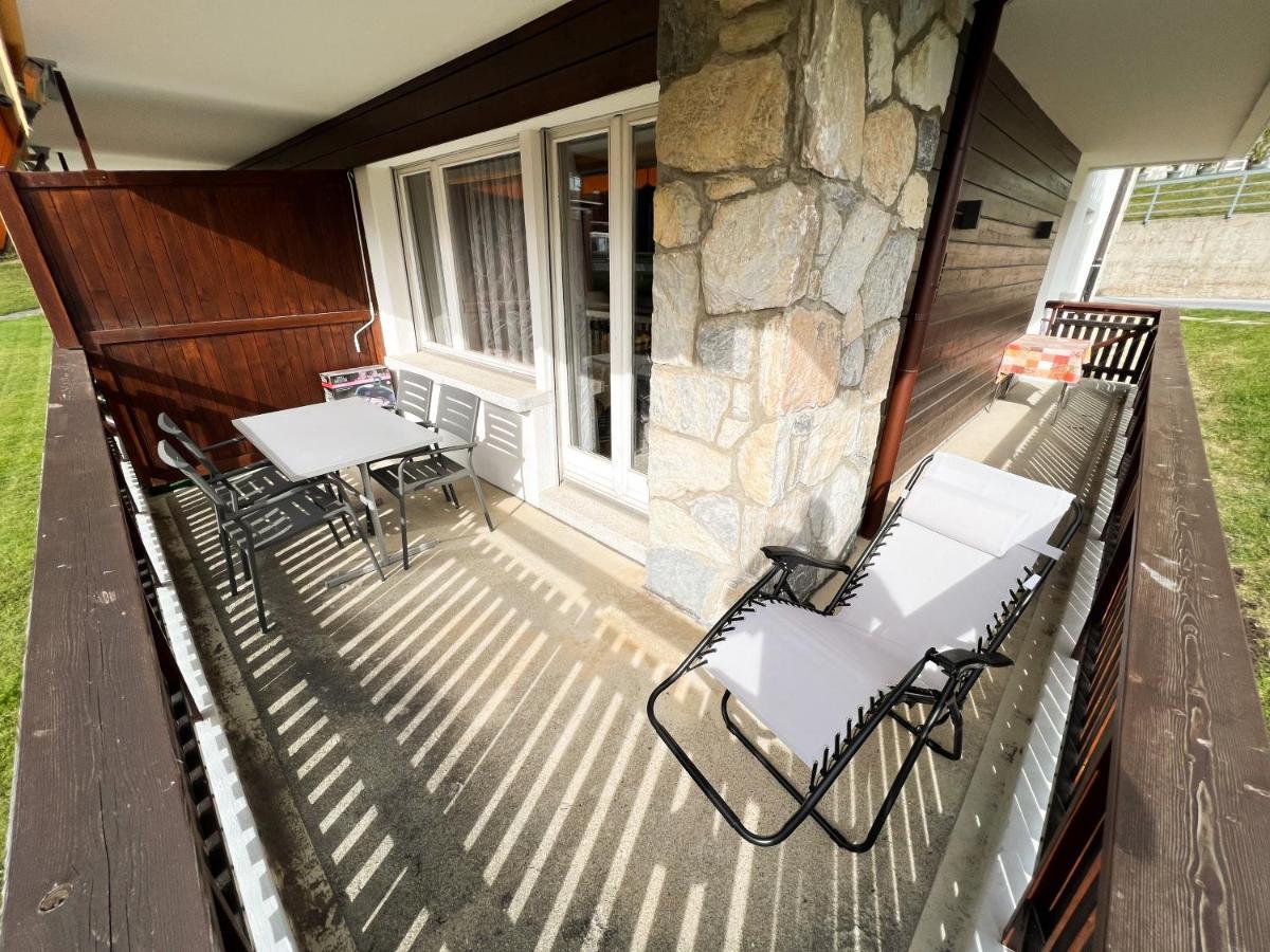 Bel Appartement 3 Pieces Au Pied Des Pistes De Ski ครองส์มอนตานา ภายนอก รูปภาพ