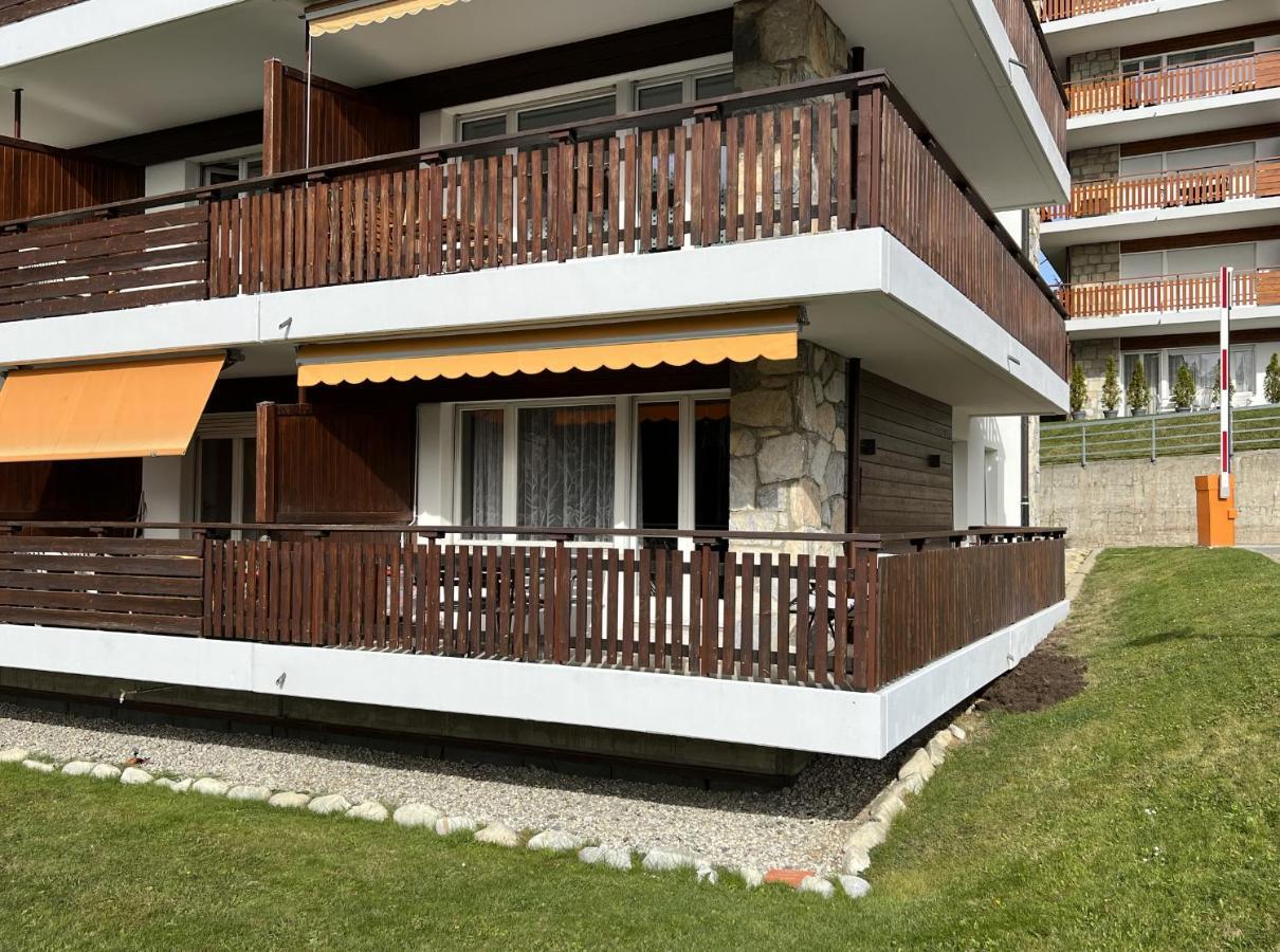 Bel Appartement 3 Pieces Au Pied Des Pistes De Ski ครองส์มอนตานา ภายนอก รูปภาพ